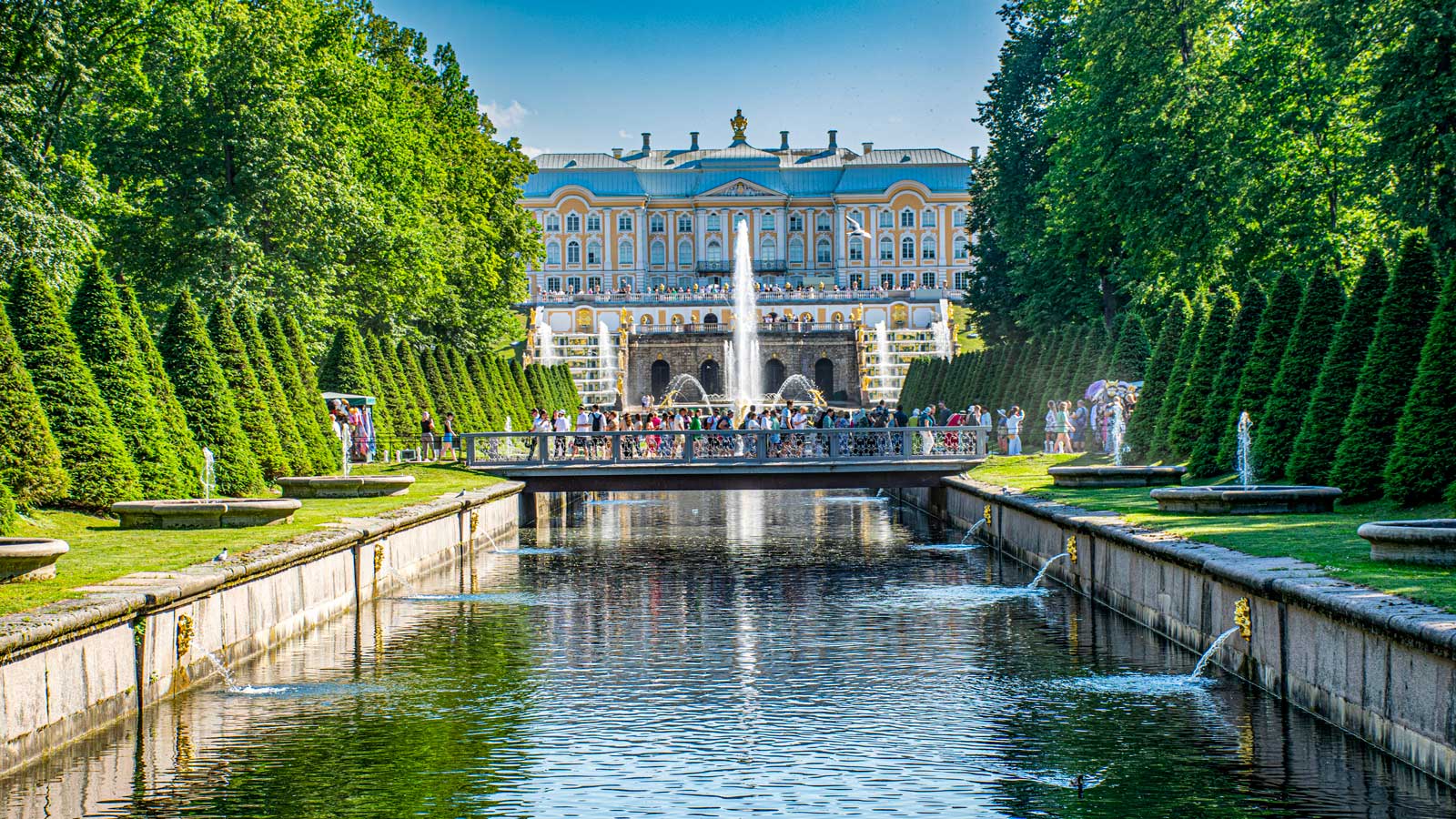 Peterhof, znamenistosti Petrograda, aranžmani Peterburg, šta videti u Peterburgu